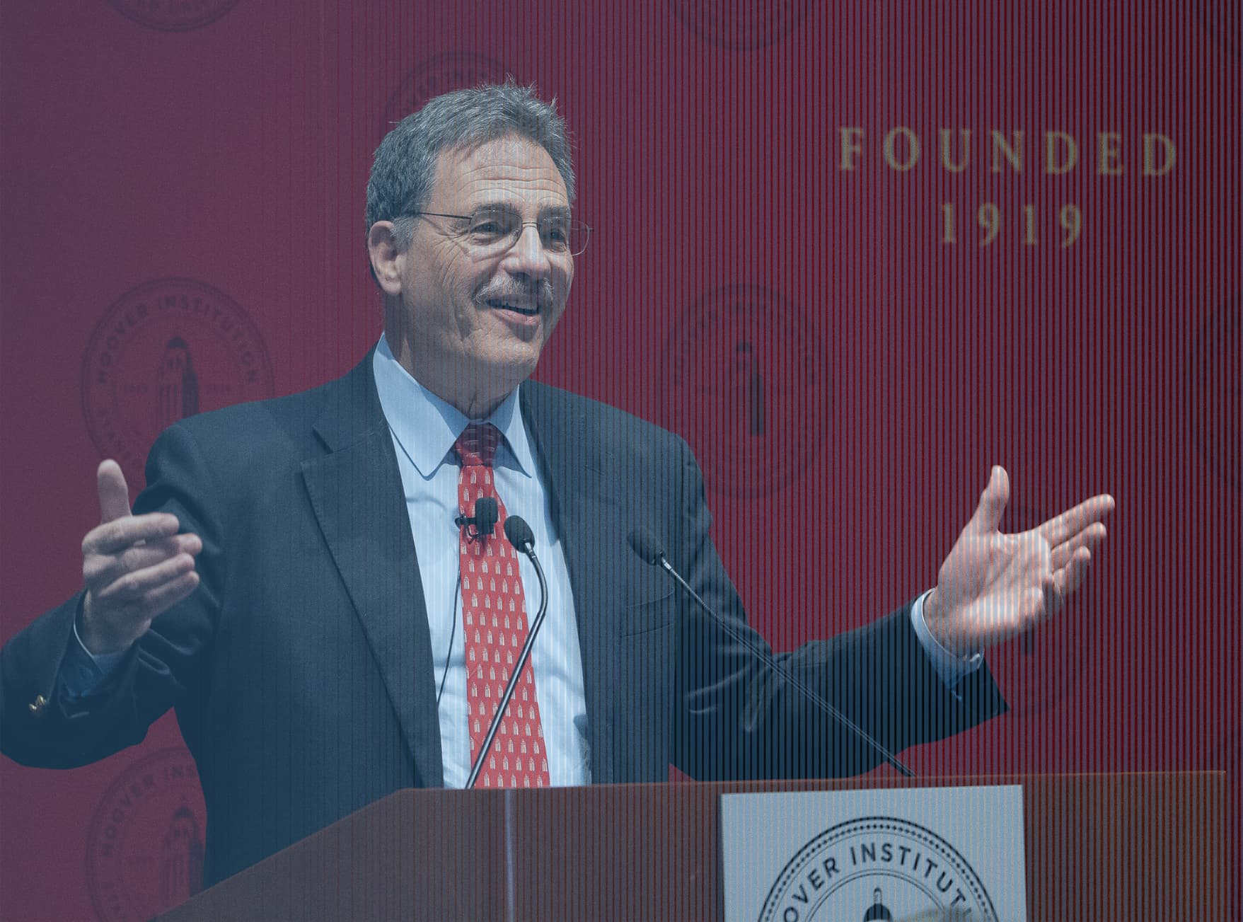 Portrait photo of Larry Diamond